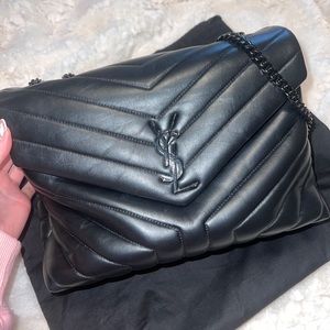 YSL Lou Lou medium in quilted leather!